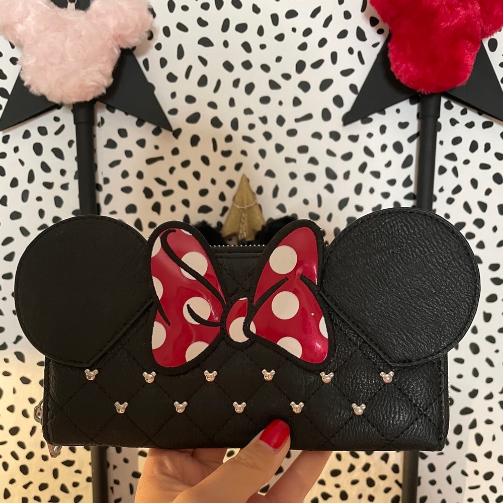 Minnie Mouse x loungefly wallet
